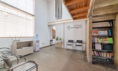 Casa en venta de 3 habitaciones y escritorio Patio y cochera barrio Constituyentes Santa Fe