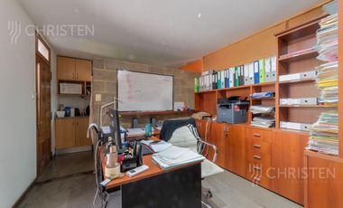 Casa en venta de 3 habitaciones y escritorio Patio y cochera barrio Constituyentes Santa Fe