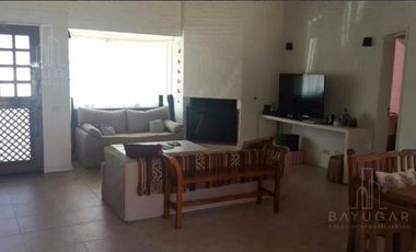 BAYUGAR PROPIEDADES/ CASA/ BARRIO CAMPO CHICO