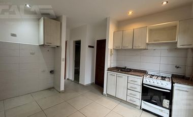 ALQUILER DEPTO | 2 AMBIENTES | BALCÓN | BUEN ESTADO | COCHERA | PADUA SUR