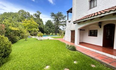 RESERVADA. Casa mediterránea en venta en CC Larena