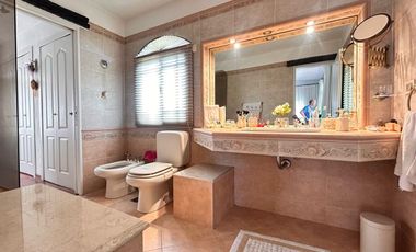 RESERVADA. Casa mediterránea en venta en CC Larena