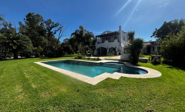 RESERVADA. Casa mediterránea en venta en CC Larena