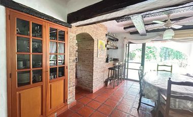 RESERVADA. Casa mediterránea en venta en CC Larena