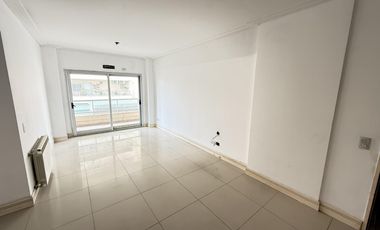 Alquiler - Departamento 2 amb. c/ cochera y Baulera - Ramos Mejia Norte