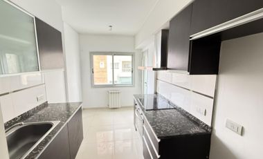 Alquiler - Departamento 2 amb. c/ cochera y Baulera - Ramos Mejia Norte