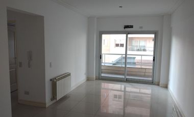 Alquiler - Departamento 2 amb. c/ cochera y Baulera - Ramos Mejia Norte