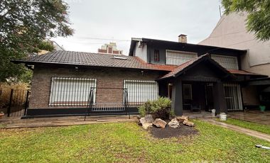 Casa en Olivos en alquiler, 7 ambientes