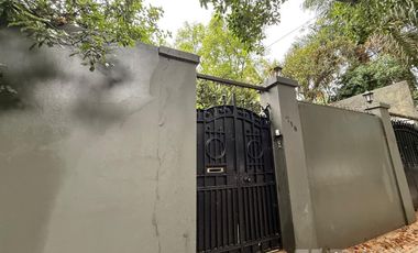 Casa en Olivos en alquiler, 7 ambientes