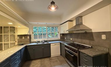 Casa en Olivos en alquiler, 7 ambientes