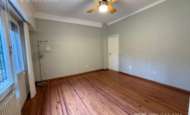 Casa en Olivos en alquiler, 7 ambientes
