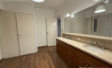 Casa en Olivos en alquiler, 7 ambientes