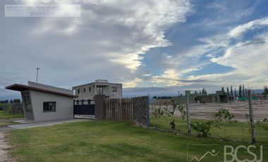 Terreno en Barrio Privado Portal del Arauco Sta Lucia