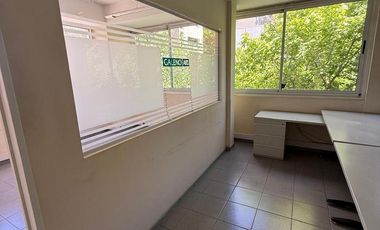 Local en esquina, Diagonal España y Santa Fe