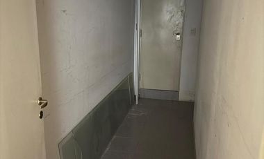 Local en esquina, Diagonal España y Santa Fe