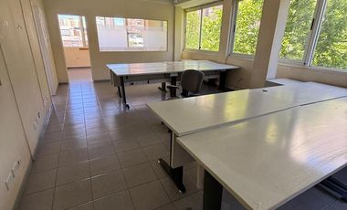 Local en esquina, Diagonal España y Santa Fe