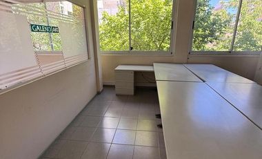 Local en esquina, Diagonal España y Santa Fe