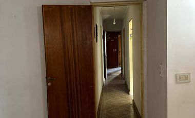 CASA EN VENTA Bº VILLA CABRERA - CERCA COLEGIO PEÑA Y AV. CARAFFA -
