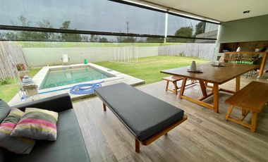 duplex 3 dormitorios amoblado con pileta y gran patio