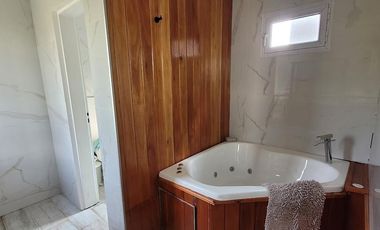 Casa en venta en Medal Country Club - 5 Ambientes