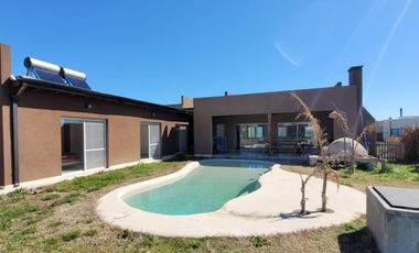 Casa en venta en Medal Country Club - 5 Ambientes