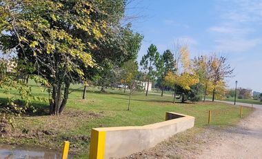 Casa en venta en Medal Country Club - 5 Ambientes