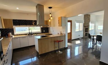 Casa en venta en Medal Country Club - 5 Ambientes