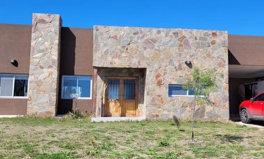 Casa en venta en Medal Country Club - 5 Ambientes