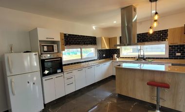 Casa en venta en Medal Country Club - 5 Ambientes