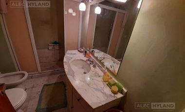 Departamento 4 ambientes con cochera en venta - Olivos-Vias/Maipu