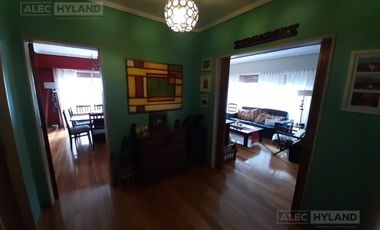 Departamento 4 ambientes con cochera en venta - Olivos-Vias/Maipu