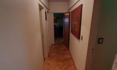 Departamento 4 ambientes con cochera en venta - Olivos-Vias/Maipu