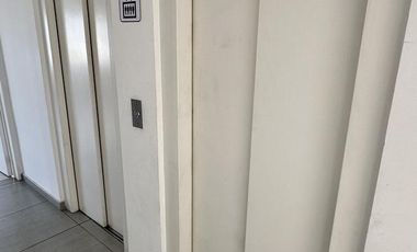 Departamento en Lomas de Zamora, 3 ambientes con balcon terraza, baulera y cochera!
