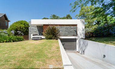 Venta - Casa 3 ambientes - Sierra de los Padres - Piscina