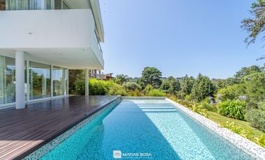 Venta - Casa 3 ambientes - Sierra de los Padres - Piscina