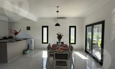 Casa en Venta - Barrio Lagos de Canning
