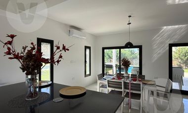 Casa en Venta - Barrio Lagos de Canning