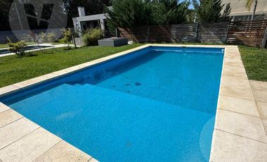 Casa en Venta - Barrio Lagos de Canning