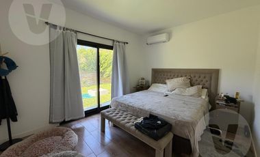 Casa en Venta - Barrio Lagos de Canning