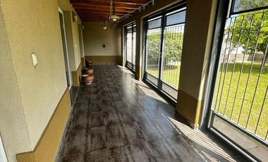 Casa en Santa Lucia, B° Sauzales de Rizo