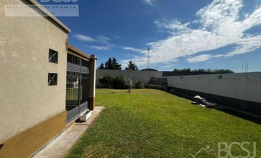 Casa en Santa Lucia, B° Sauzales de Rizo