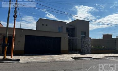 Casa en Santa Lucia, B° Sauzales de Rizo
