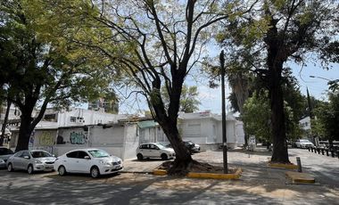 Terreno en Venta en Esquina en Av La Paz, Colonia Americana
