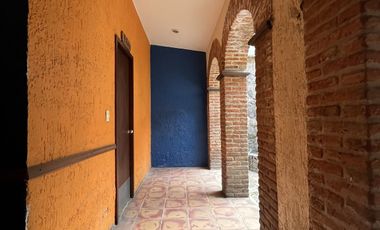 Propiedad en Venta a Media Cuadra de Av Americas, Ladrón de Guevara , Guadalajar