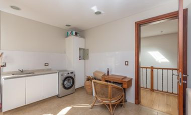 Casa en venta en barrio Los Miradores I