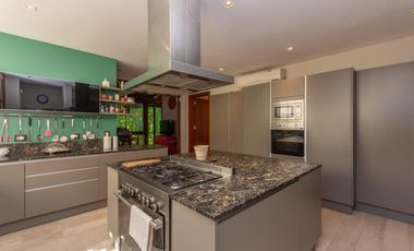 Casa en venta en barrio Los Miradores I