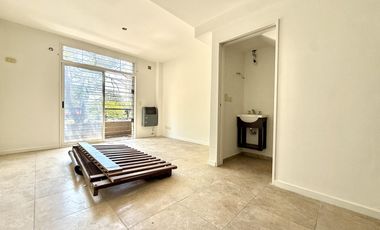 venta - ph - Villa Devoto - triplex - playroom - terraza - patio - lavadero - toilette -