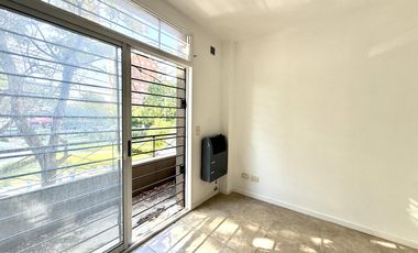 venta - ph - Villa Devoto - triplex - playroom - terraza - patio - lavadero - toilette -