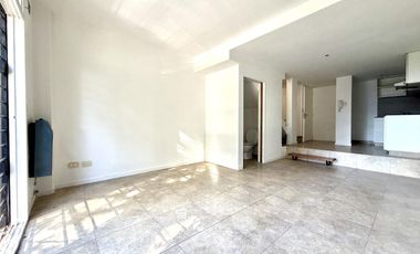 venta - ph - Villa Devoto - triplex - playroom - terraza - patio - lavadero - toilette -