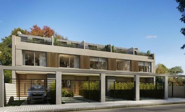Triplex 4 ambientes con terraza y pileta propia.